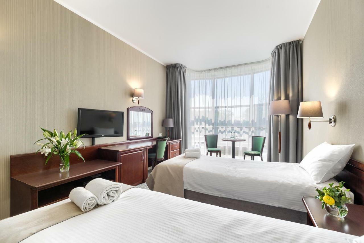 Hotel Olympic فرونكي المظهر الخارجي الصورة