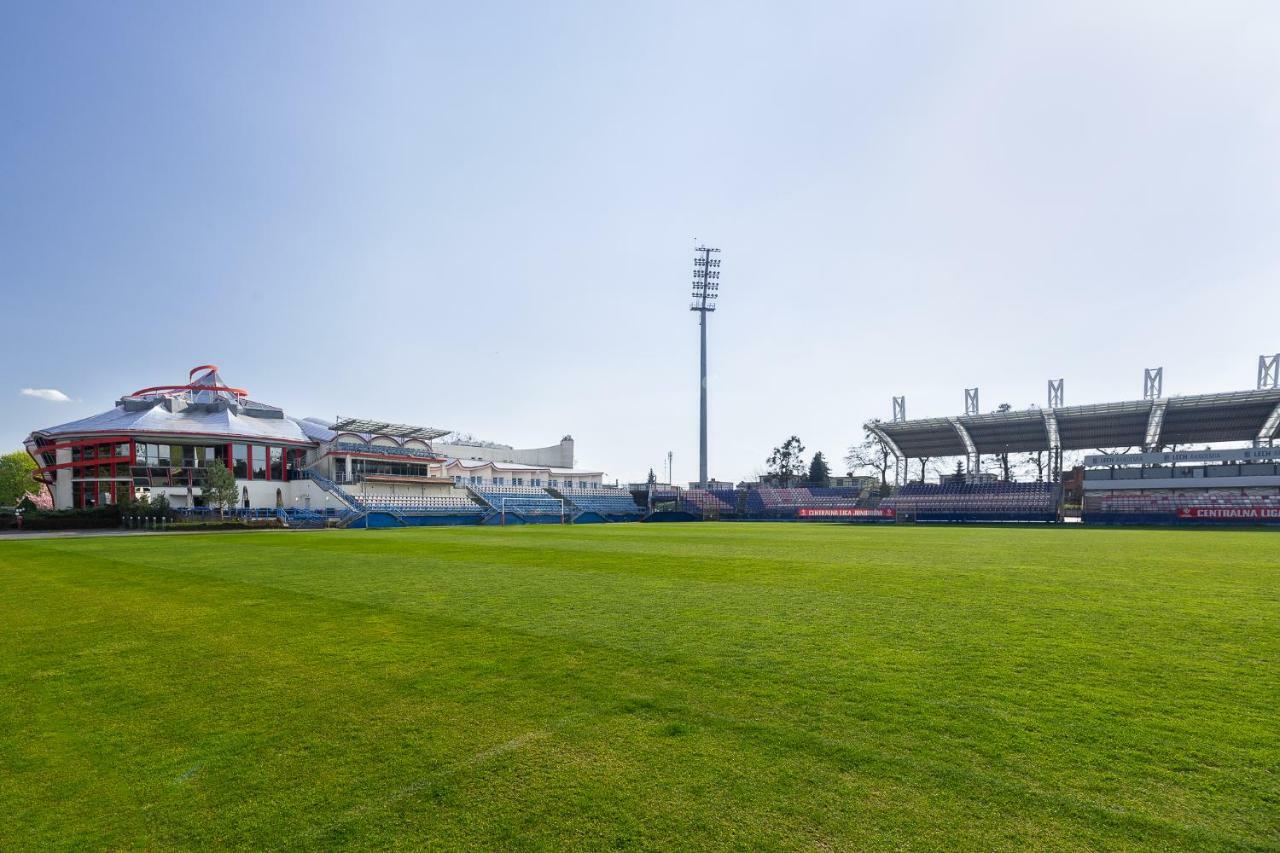 Hotel Olympic فرونكي المظهر الخارجي الصورة